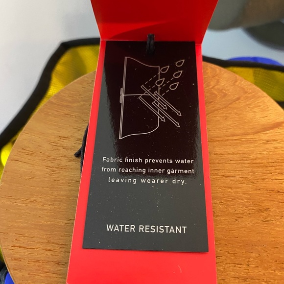 Performance Polo Sport Hooded Jacket Windbreaker LG. In great shape. - Picture 8 of 9